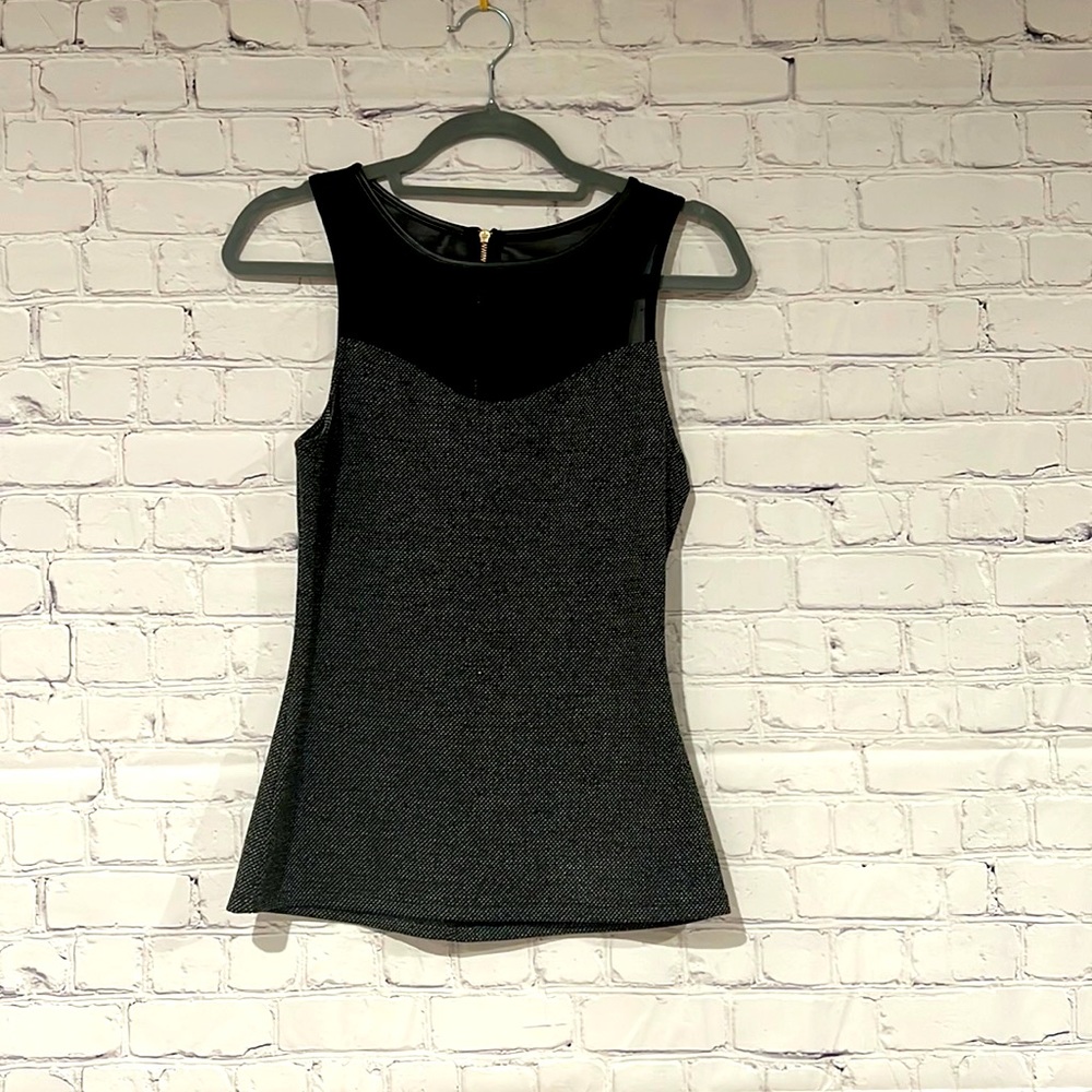 Express top. Grey & Black. Size XS.